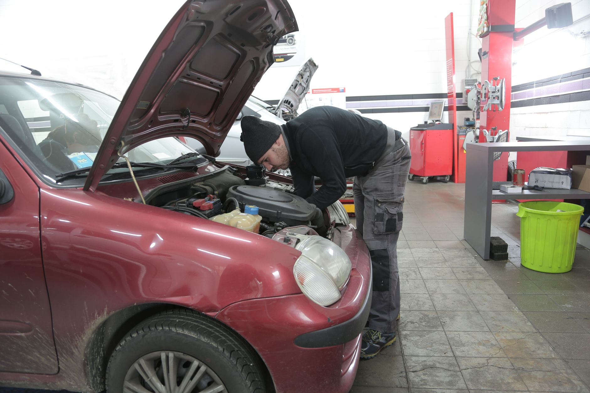 Réparation voiture équipe à Fontenay-sous-Bois
